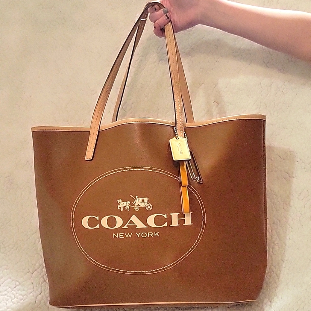 COACH CLASSIC LEATHER HORSE AND CARRIAGE LARGE RARE CITY TOTE